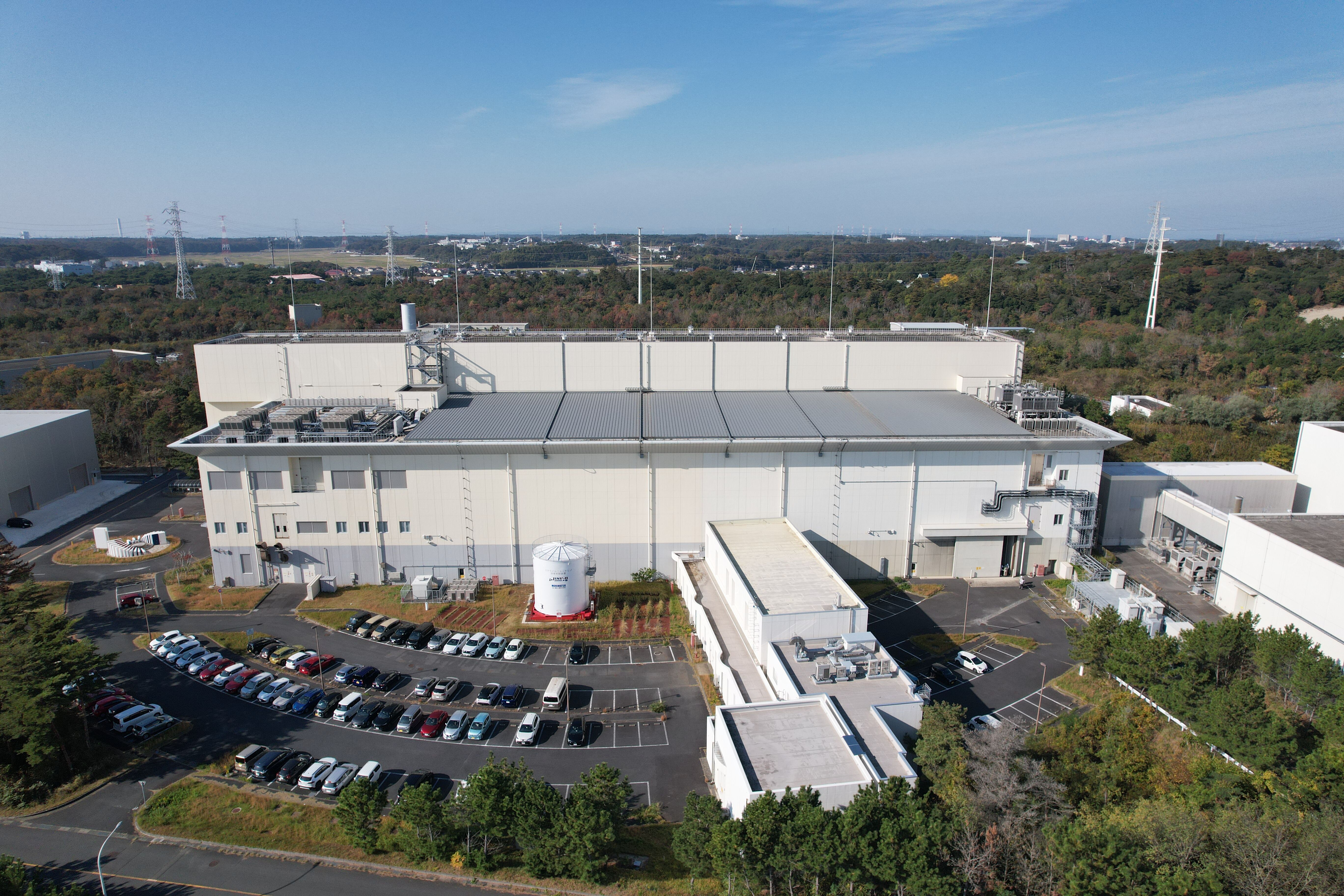 Aerial View of the MLF (East Side)【4-050】