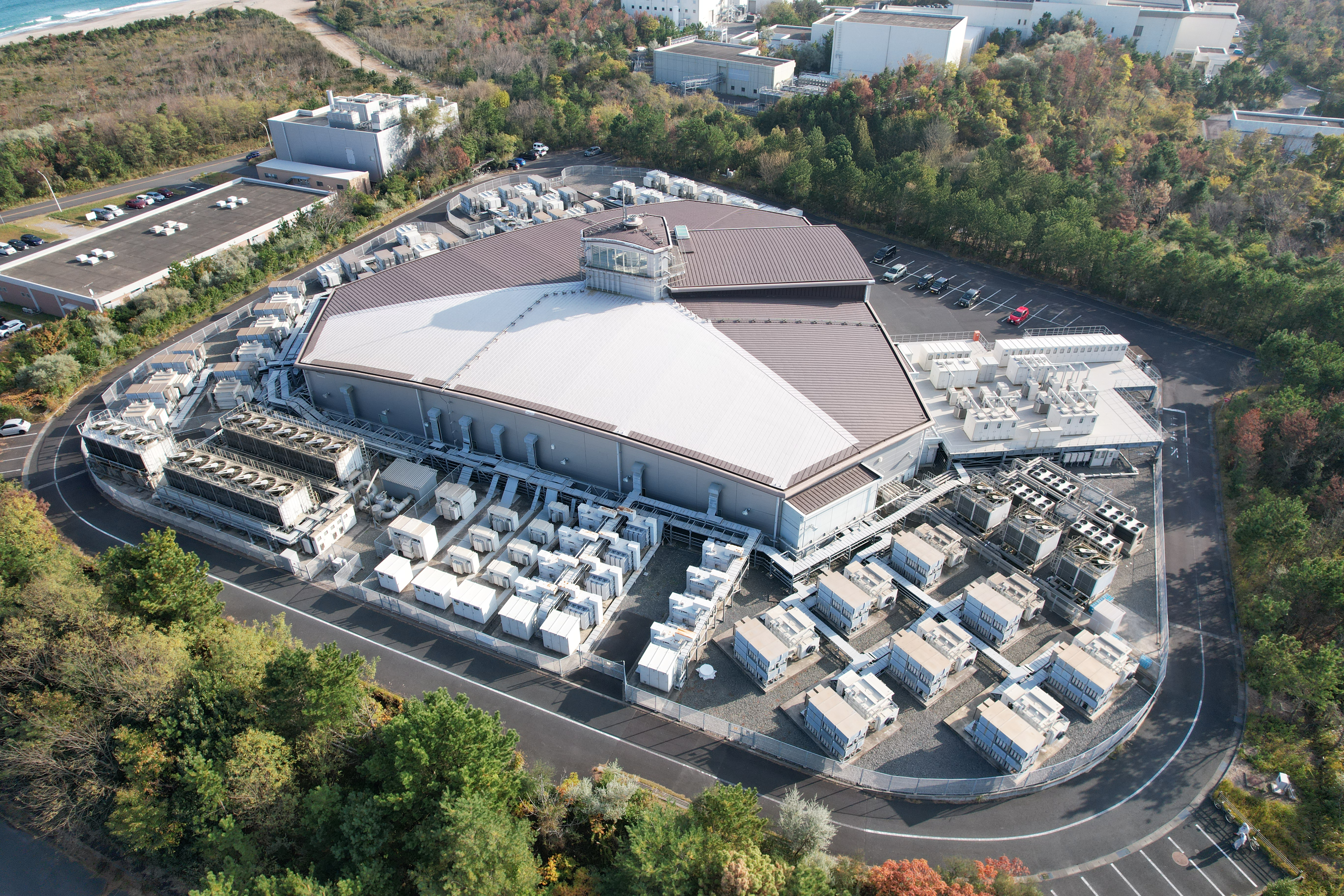 3GeVシンクロトロン棟の航空写真【4-045】