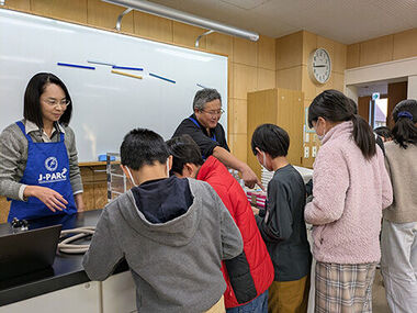 PXL_20251216_054336872MPs